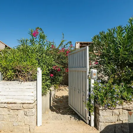 וילה Bouganville Cala Sinzias קסטיאדס